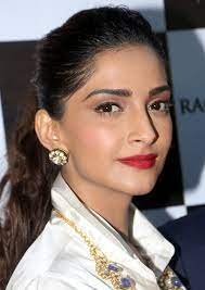 सोनम कपूर (Sonam Kapoor)